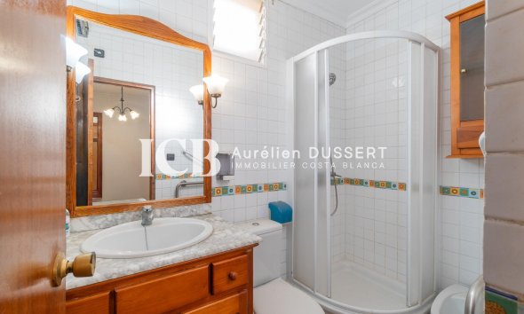 Reventa - Casa independiente -
Los Altos - Torrevieja