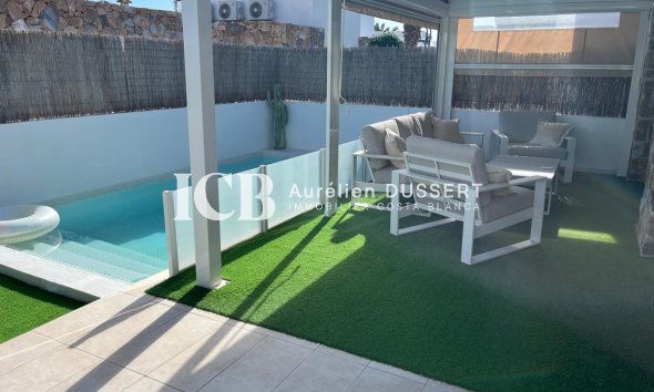 Reventa - Adosado -
Orihuela Costa - Lomas de Cabo Roig