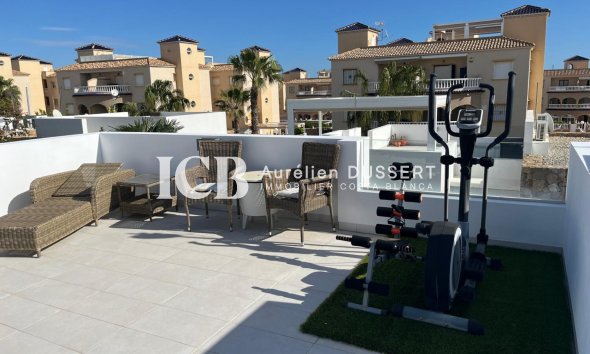 Reventa - Adosado -
Orihuela Costa - Lomas de Cabo Roig