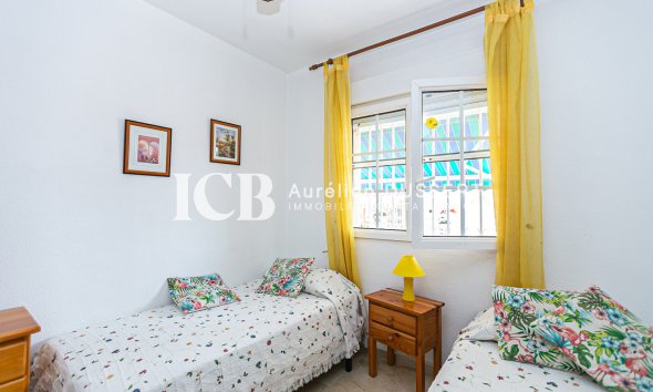 Reventa - Apartamento / piso -
Orihuela Costa - Playa Flamenca