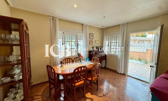 Reventa - Casa independiente -
Los Balcones - Torrevieja