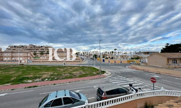 Reventa - Casa independiente -
Los Balcones - Torrevieja