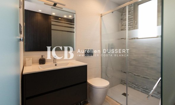 Reventa - Casa independiente -
Orihuela Costa - PAU 26