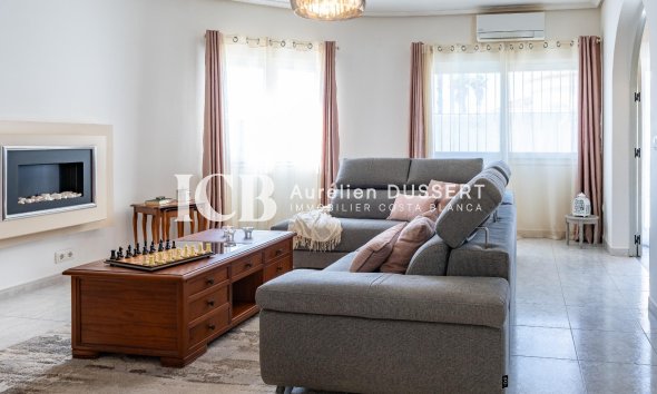 Reventa - Casa independiente -
Orihuela Costa - Playa Flamenca