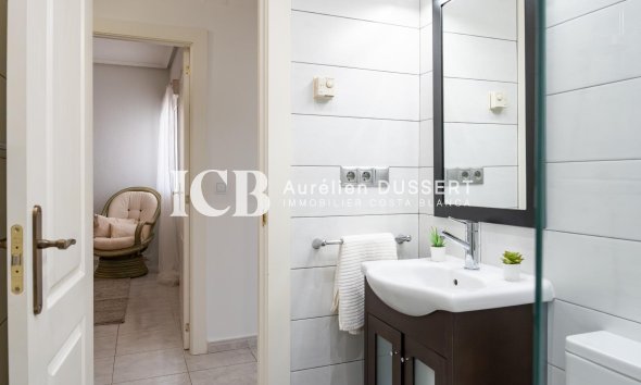 Reventa - Casa independiente -
Orihuela Costa - Playa Flamenca