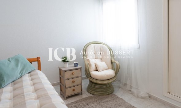 Reventa - Casa independiente -
Orihuela Costa - Playa Flamenca