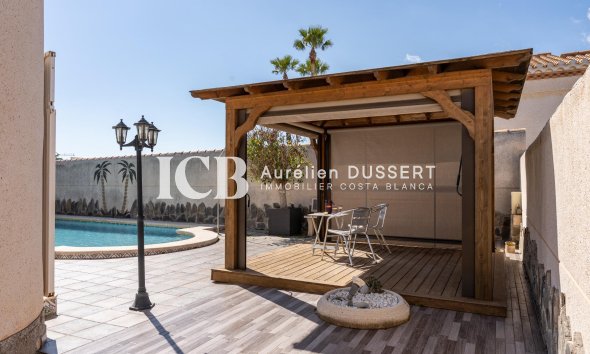 Reventa - Casa independiente -
Orihuela Costa - Playa Flamenca