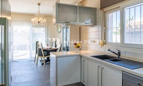 Reventa - Casa independiente -
Orihuela Costa - Playa Flamenca