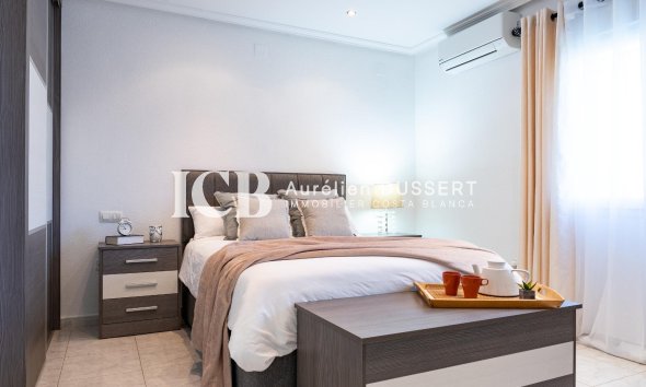 Reventa - Casa independiente -
Orihuela Costa - Playa Flamenca