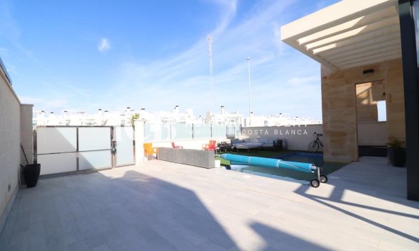 Reventa - Villa -
Orihuela Costa - Lomas de Cabo Roig