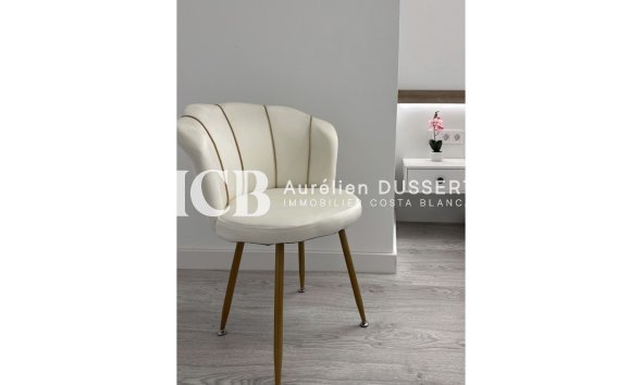 Reventa - Apartamento / piso -
Torrevieja - Centro