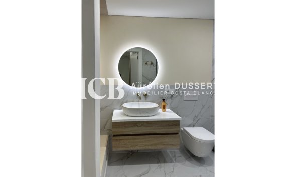 Reventa - Apartamento / piso -
Torrevieja - Centro