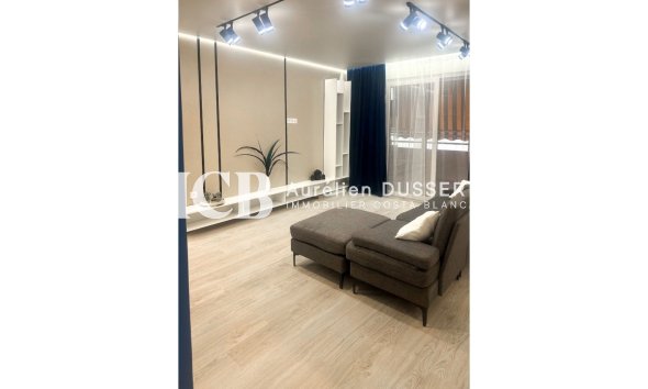 Reventa - Apartamento / piso -
Torrevieja - Centro