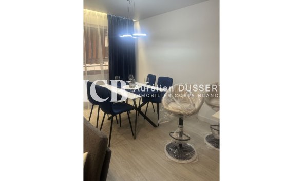 Reventa - Apartamento / piso -
Torrevieja - Centro