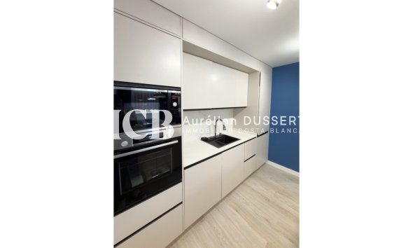 Reventa - Apartamento / piso -
Torrevieja - Centro