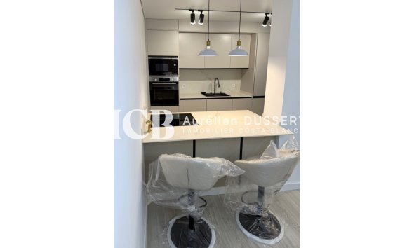 Reventa - Apartamento / piso -
Torrevieja - Centro