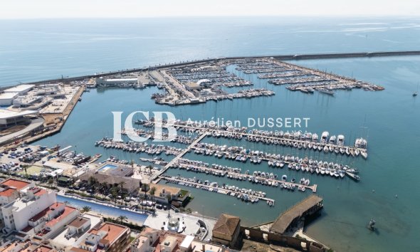 Reventa - Apartamento / piso -
Torrevieja - Centro