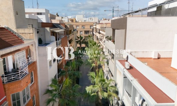 Reventa - Apartamento / piso -
Torrevieja - Centro