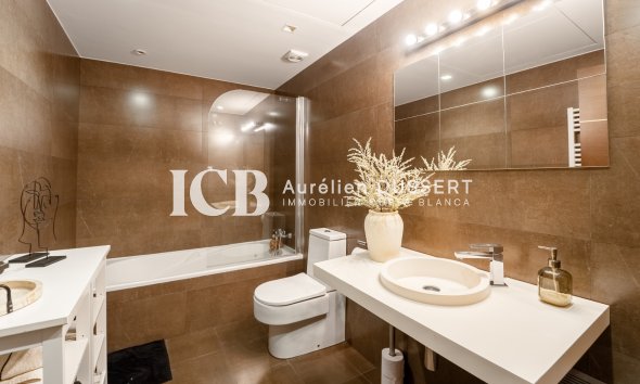 Reventa - Apartamento / piso -
Torrevieja - Centro