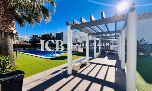 Reventa - Apartamento / piso -
Torrevieja - Aguas Nuevas