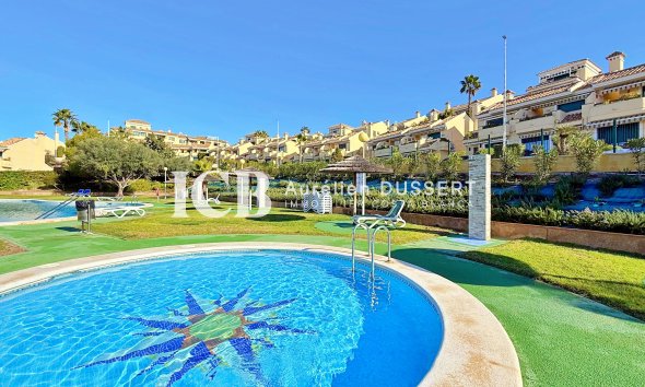 Reventa - Adosado -
Orihuela Costa - Lomas de Campoamor