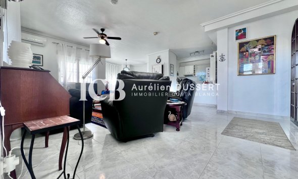 Reventa - Casa independiente -
Orihuela Costa - La Zenia