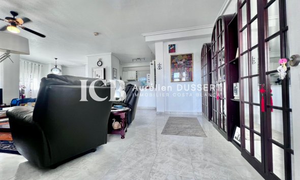 Reventa - Casa independiente -
Orihuela Costa - La Zenia