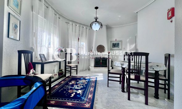 Reventa - Casa independiente -
Orihuela Costa - La Zenia