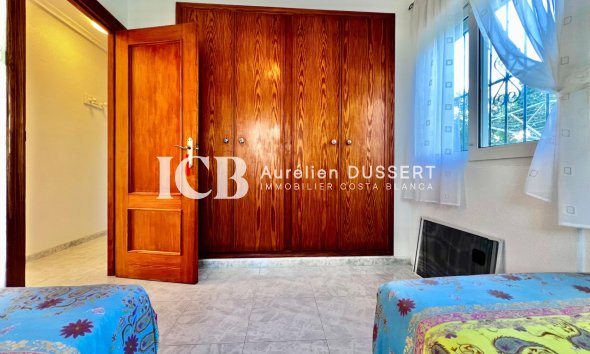 Reventa - Casa independiente -
Orihuela Costa - La Zenia