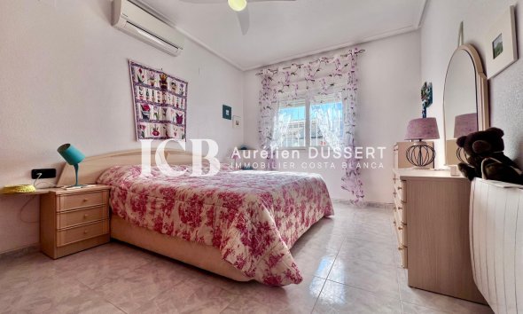 Reventa - Casa independiente -
Orihuela Costa - La Zenia