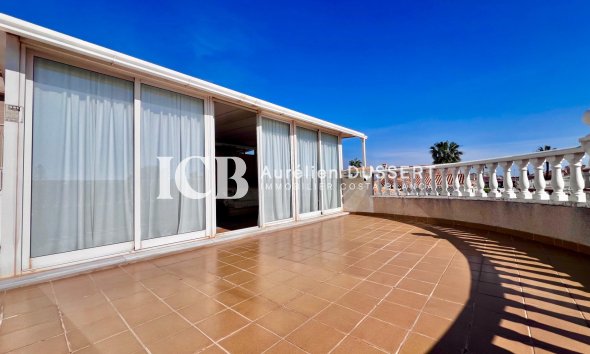 Reventa - Casa independiente -
Orihuela Costa - La Zenia