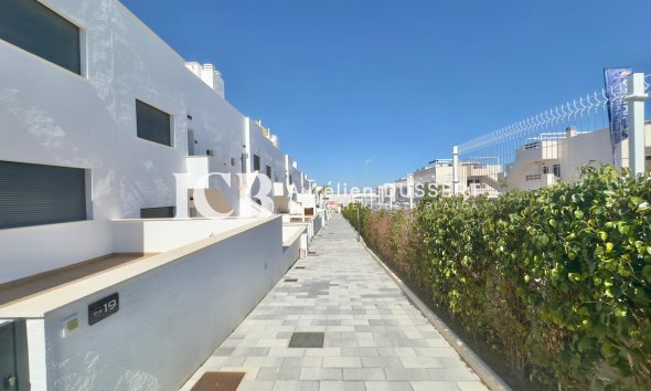 Reventa - Apartamento / piso -
Los Balcones - Torrevieja