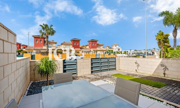 Reventa - Apartamento / piso -
Orihuela Costa - Las Filipinas