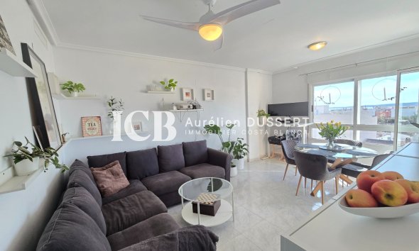 Reventa - Apartamento / piso -
Los Montesinos - Centro