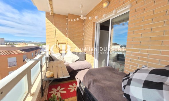 Reventa - Apartamento / piso -
Los Montesinos - Centro