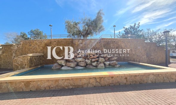 Reventa - Apartamento / piso -
Los Montesinos - Centro