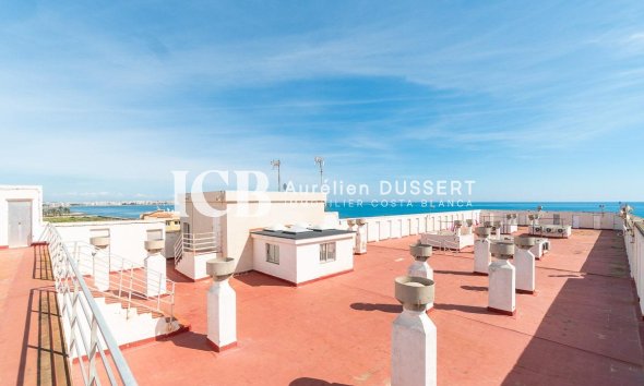 Revente - Appartement -
Punta Prima - Torrevieja