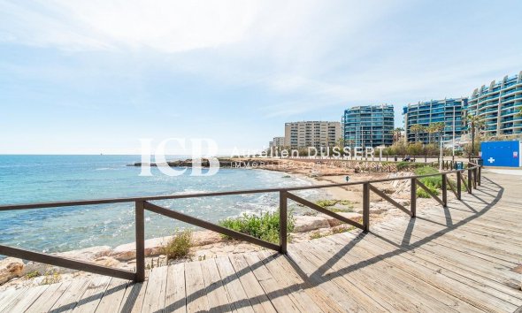 Revente - Appartement -
Punta Prima - Torrevieja