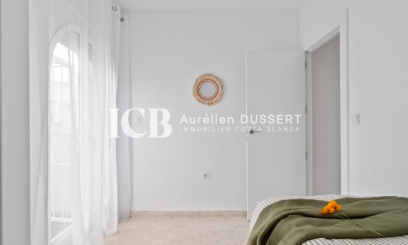 Revente - Maison mitoyenne -
Orihuela Costa - La Florida