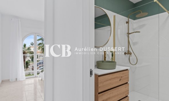 Revente - Maison mitoyenne -
Orihuela Costa - La Florida