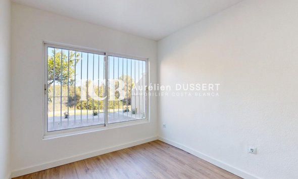 Revente - Appartement -
Orihuela Costa - Villamartín