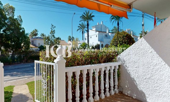 Revente - Appartement -
Orihuela Costa - Villamartín