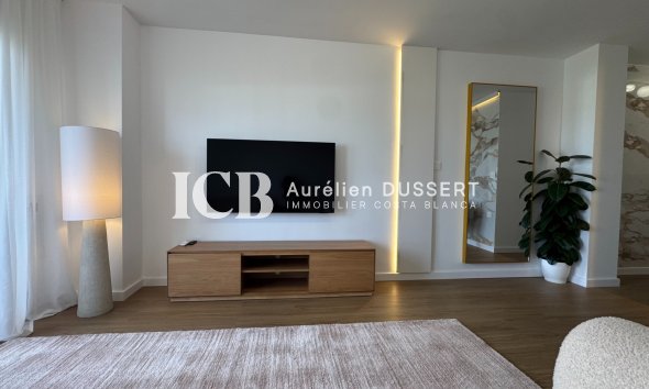 Revente - Appartement -
Punta Prima - Torrevieja