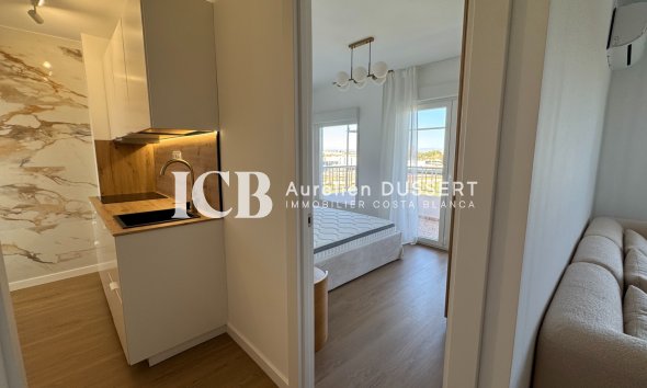 Revente - Appartement -
Punta Prima - Torrevieja