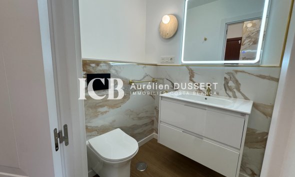 Revente - Appartement -
Punta Prima - Torrevieja