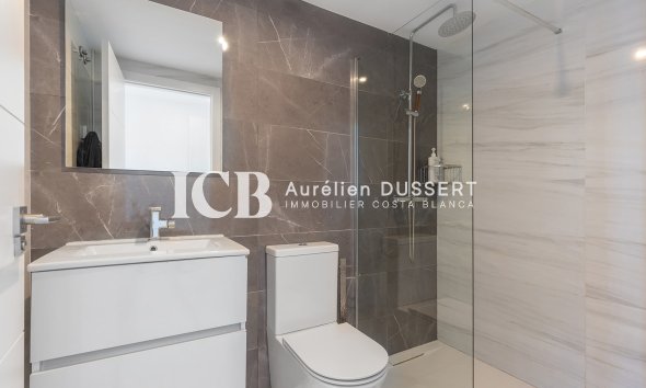 Revente - Appartement -
Punta Prima - Torrevieja