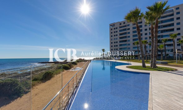 Revente - Appartement -
Punta Prima - Torrevieja
