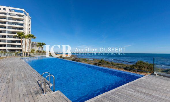 Revente - Appartement -
Punta Prima - Torrevieja