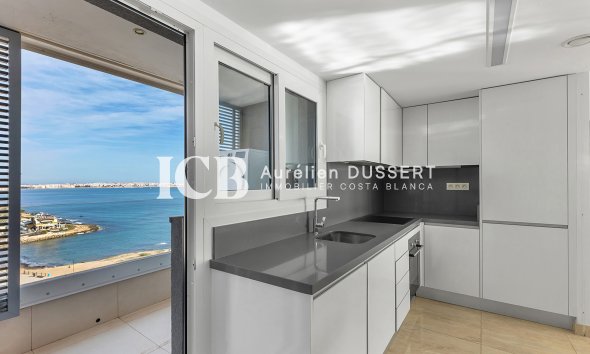 Revente - Appartement -
Punta Prima - Torrevieja