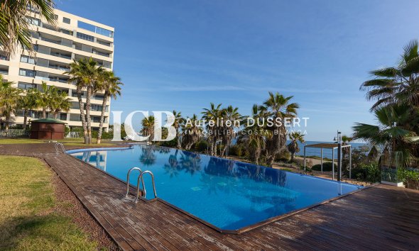 Revente - Appartement -
Punta Prima - Torrevieja